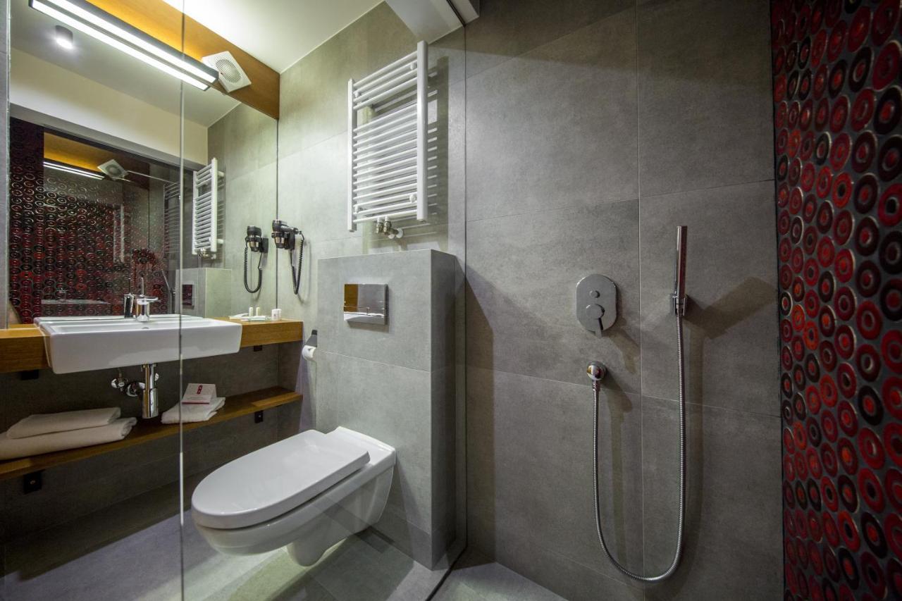 Hotel Kopieniec Fizjo- Med & Spa Мурзасичле Екстериор снимка