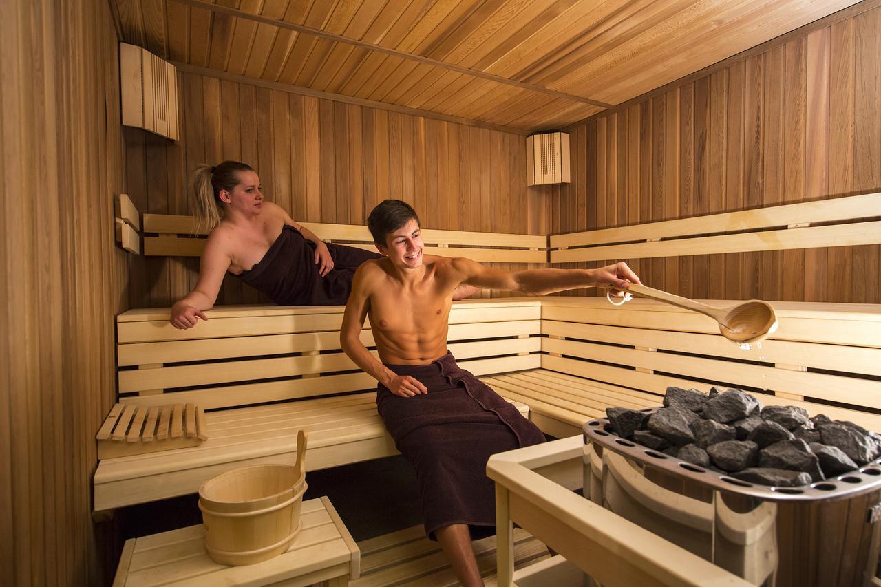 Hotel Kopieniec Fizjo- Med & Spa Мурзасичле Екстериор снимка