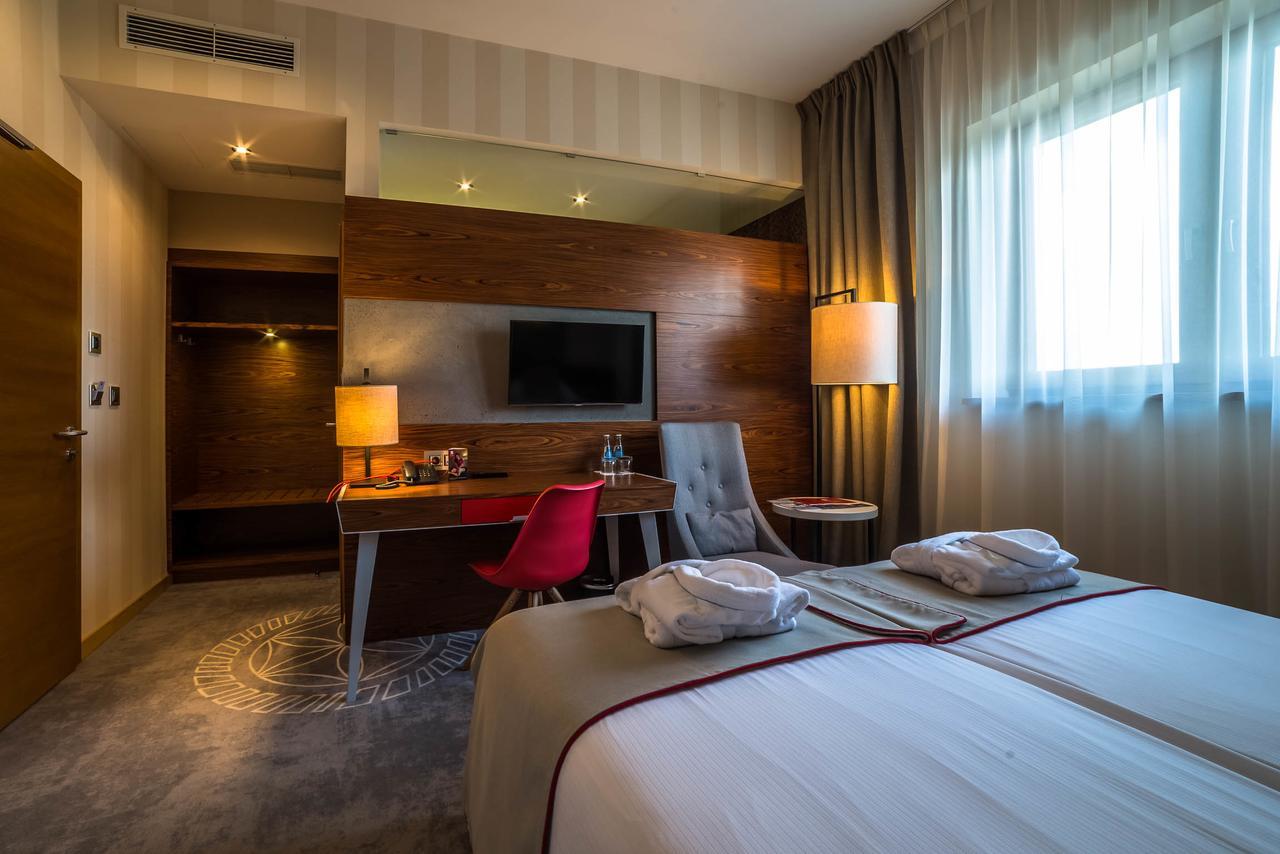 Hotel Kopieniec Fizjo- Med & Spa Мурзасичле Екстериор снимка